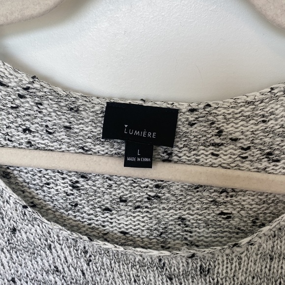 Speckled Grey and White Pocket Sweater - Picture 4 of 6